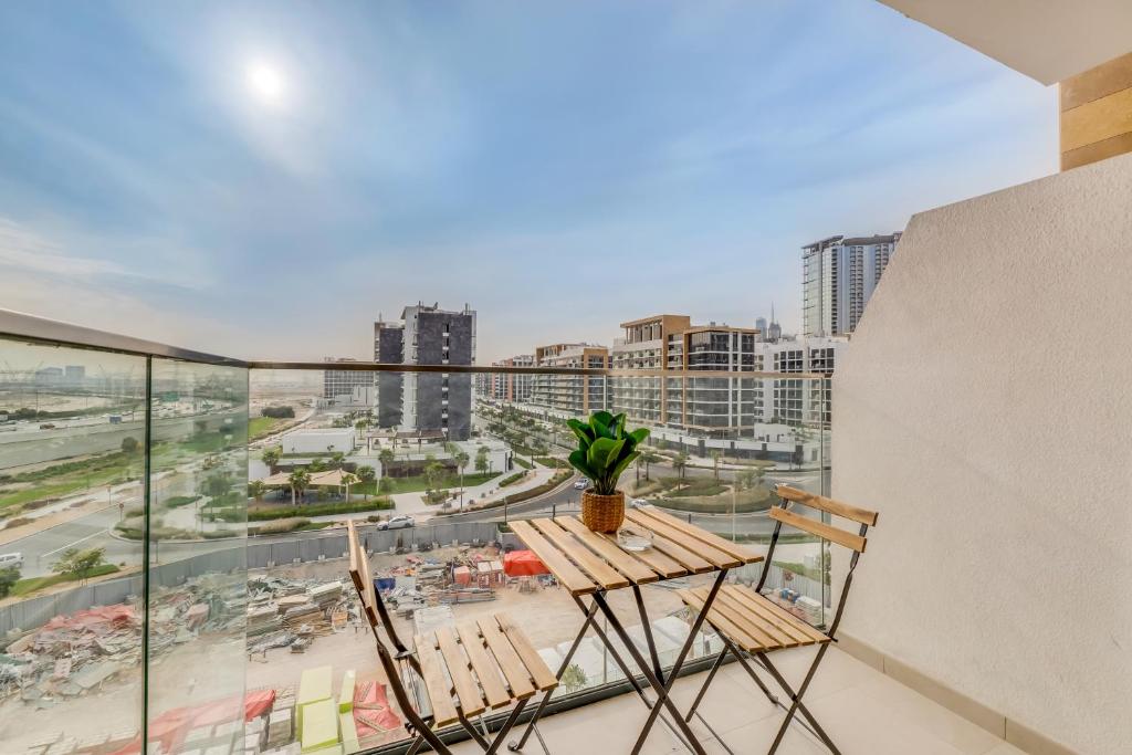 1BR Royal Bedroom with Pool & Gym Free, Dubaj