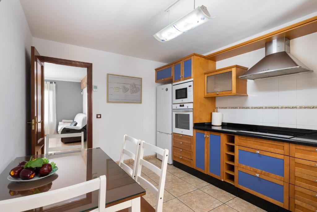 Lucas House - Central & Charming - 2