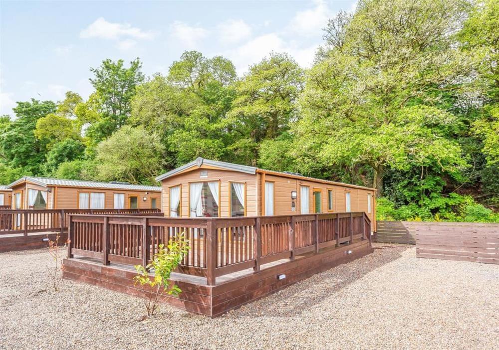 The Ness Hot tub Lodge, Fort Augustus