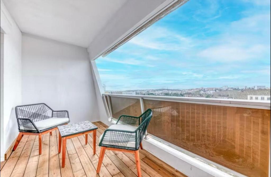 "Casa Elegance" Superbe T3 avec Terrasse - Vue panoramique à deux minutes du parc de la Tête d'or - 4