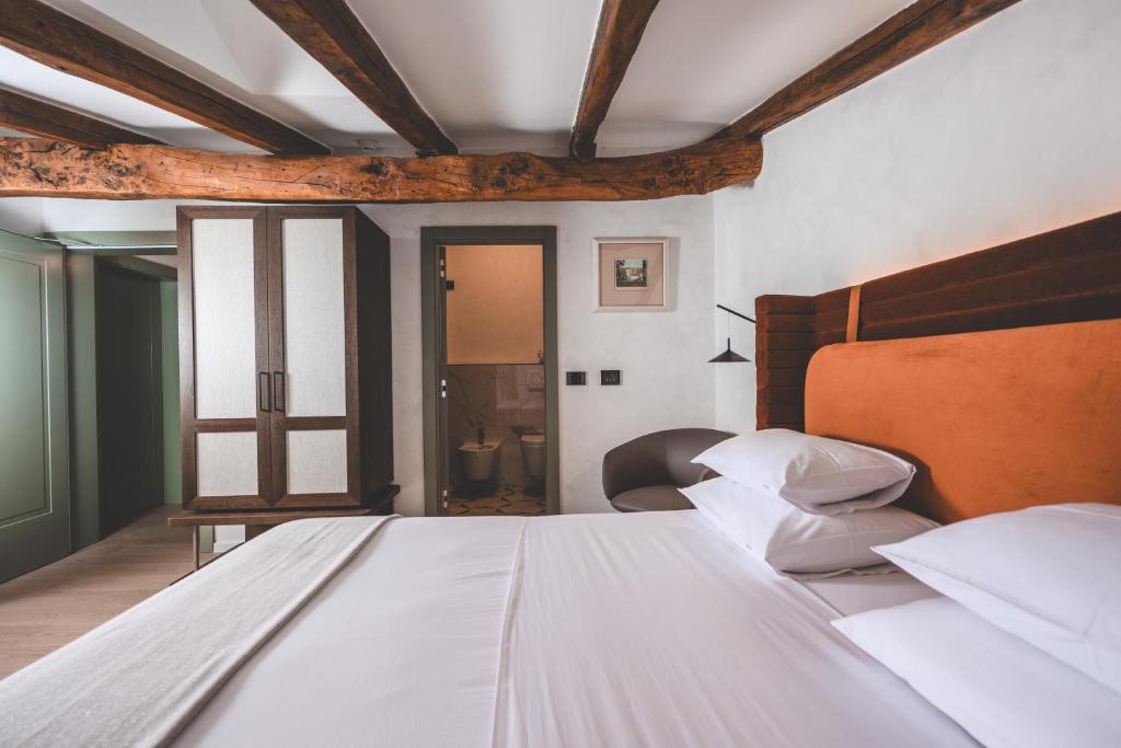 Boutique Hotel San Rocco — Hotel rooms in Brtonigla, Istria