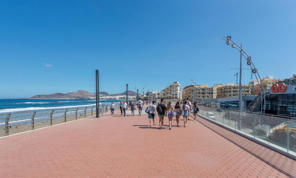 Cozy Loft & Seaside Views- 1 min Las Canteras - 4
