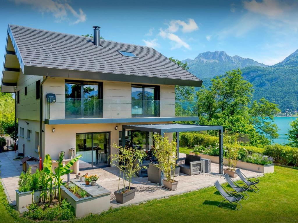 Chalet Lomatika - OVO Network - 2
