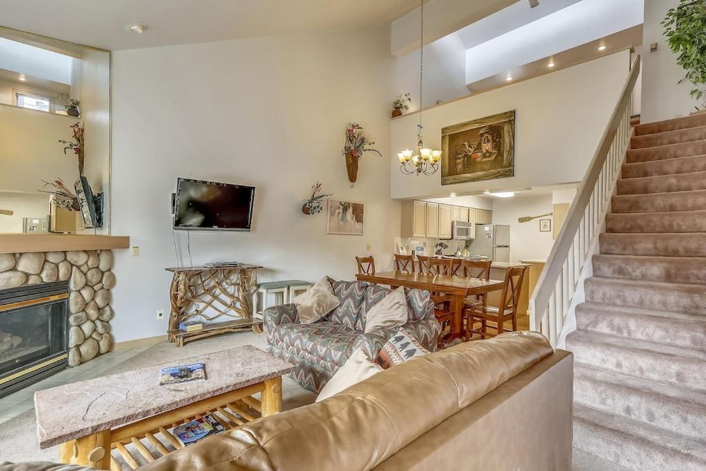 Tyra Stream 343, Breckenridge