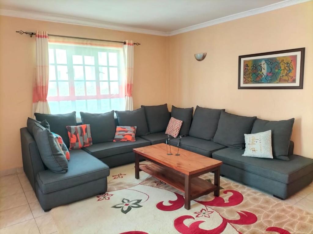 Randy's Paradise, Gatunga