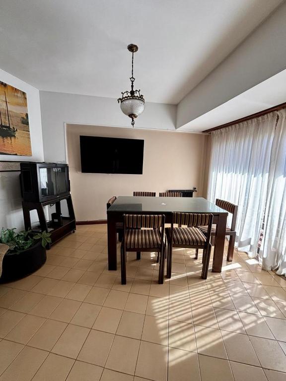 Departamento frente a la playa con balcón y vista al mar! - 2