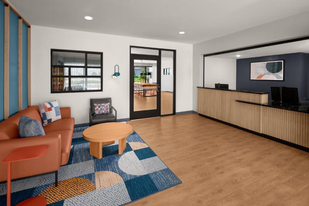 StudioRes Fort Myers, Fort Myers