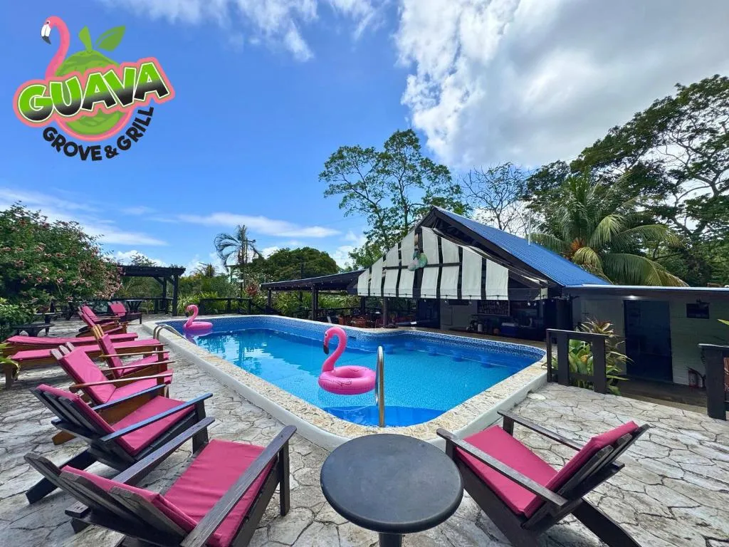 Guava Grove Resort & Villas, hotel in Sandy Bay