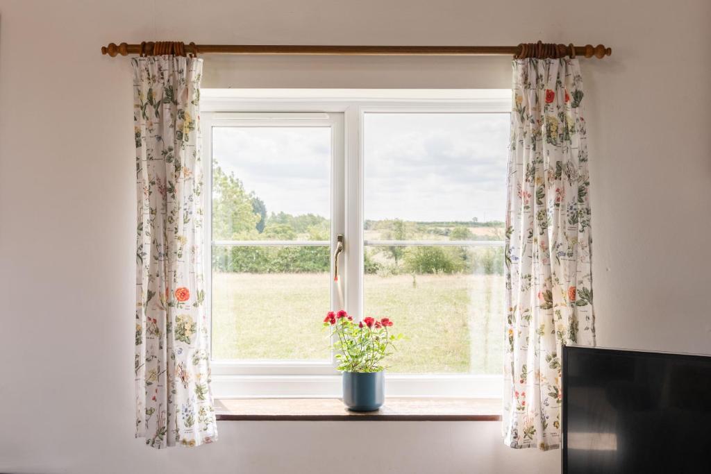 Cottage 4 at Scald end, Bedford