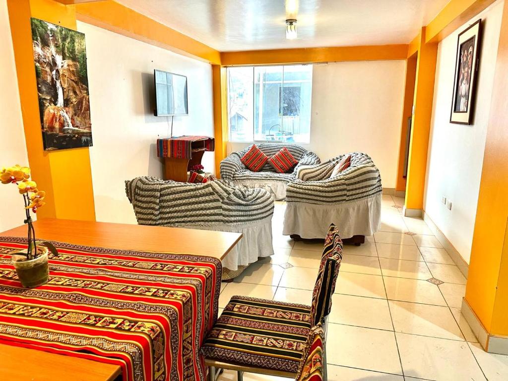 Golden Andean Retreat - 2