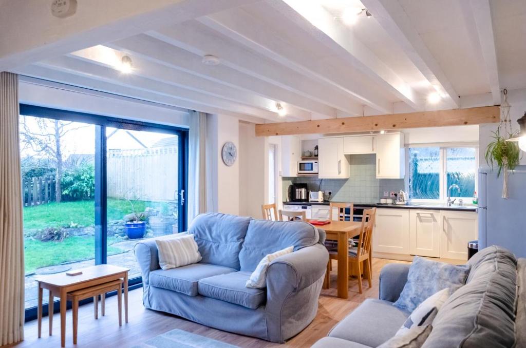 Y Bwthyn Bach, Saundersfoot