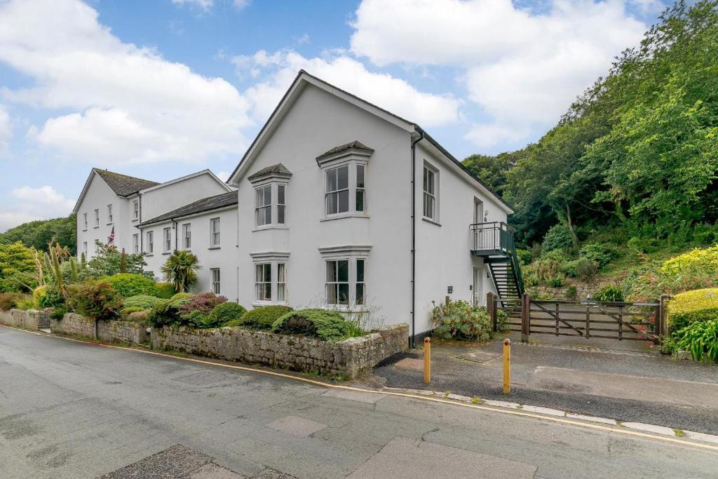 Top Deck, Saint Levan