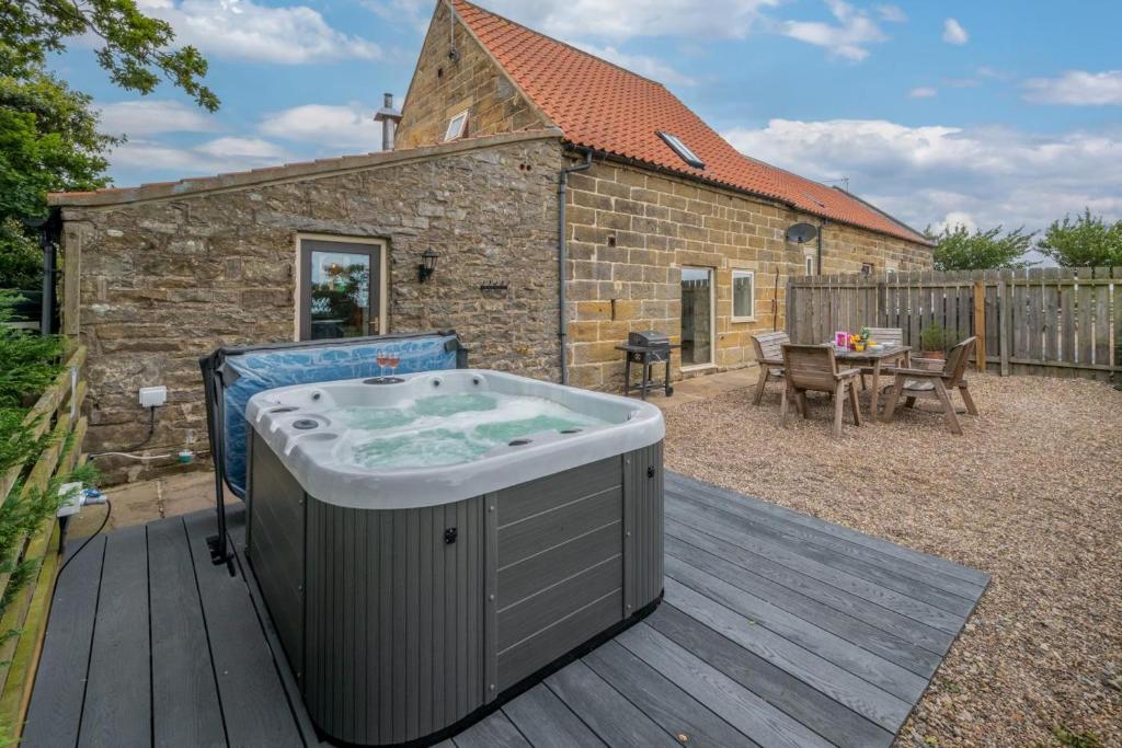 Pear Barn, Fylingdales