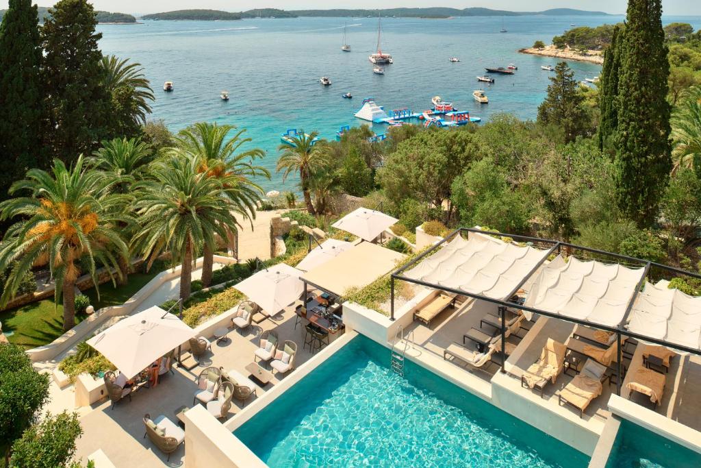 Great swimming pool