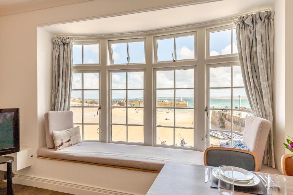 Harbour Sands - St Ives, St Ives