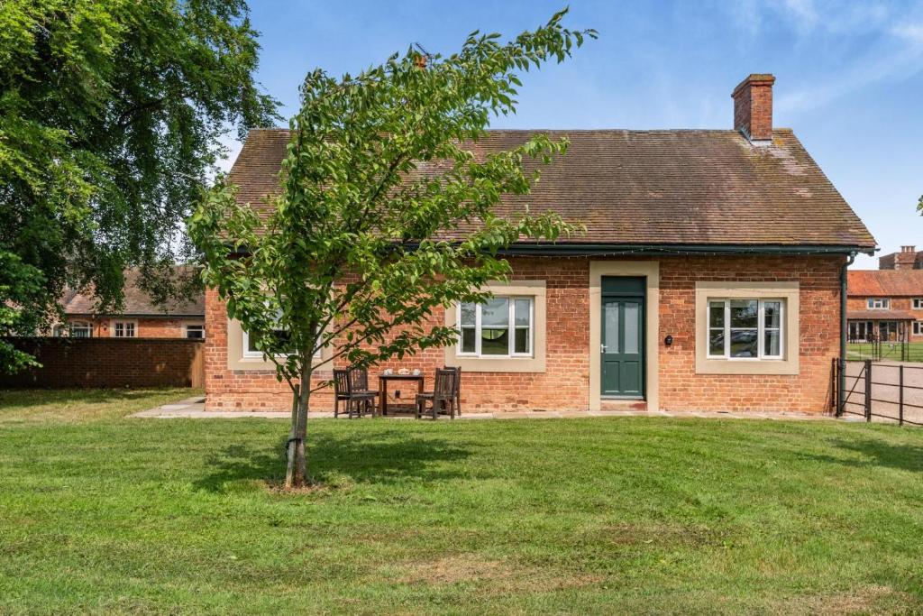 The Bungalow, Doddington