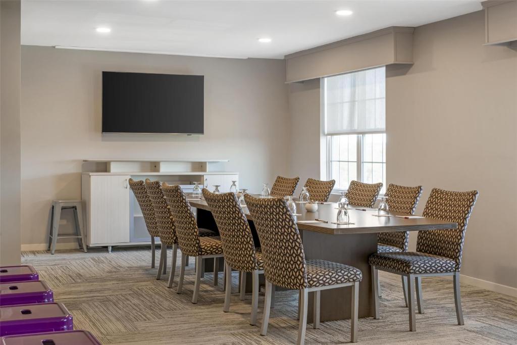 Best Western Plus Woodstock Hotel & Conference Centre 会議室