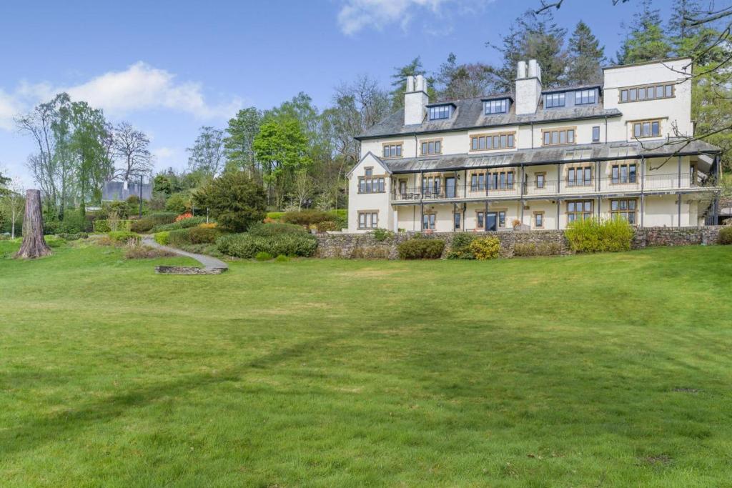 Mulberry At Applethwaite Hall, Windermere