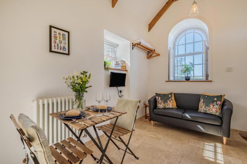 The Studio at the Old Vicarage, Pendeen