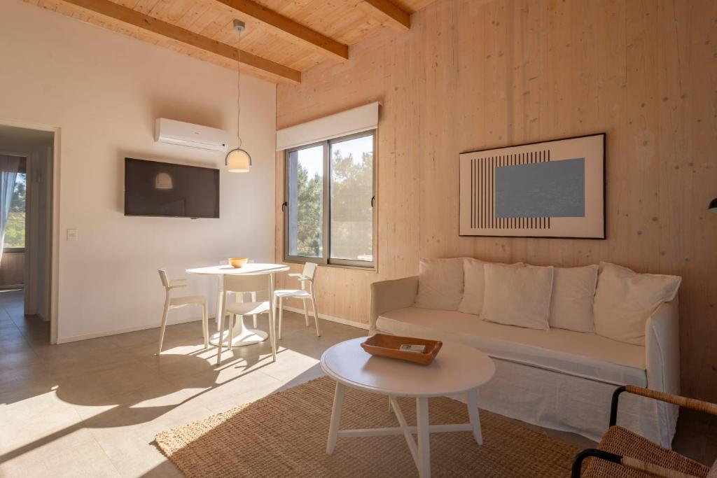 Anastasio Hotel & Beach Club - 4