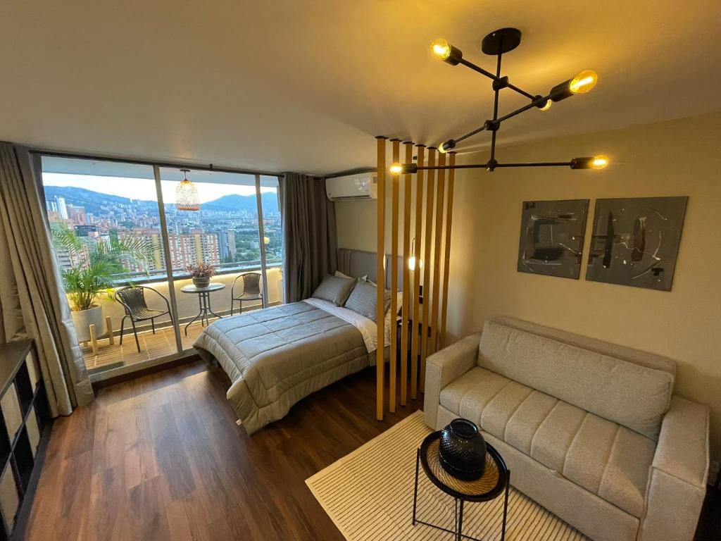 Premium Studio near Oviedo Mall, El Poblado- Balcony, AC & Fast WiFi - 3