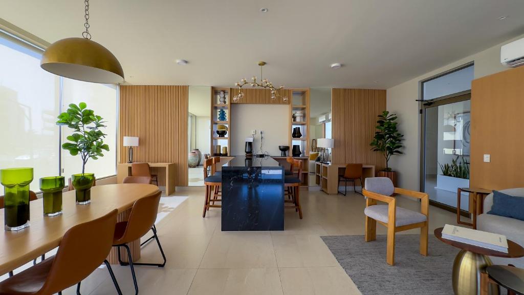 Brand New Spacious and beautiful Vista Vela Sunset Getaway - 4