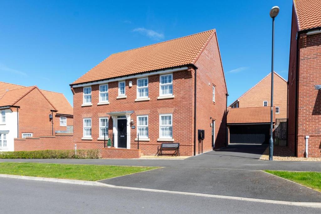 Whitby Retreat, Whitby