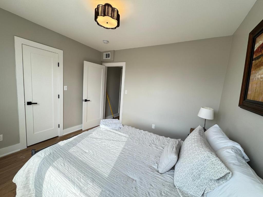 Perfectly Located 2BR APT in DC near metro, Washington