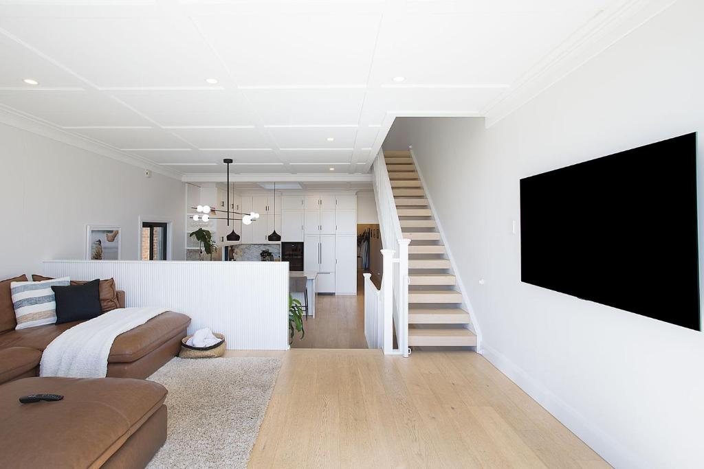 Azure Bay, Coogee IH, Sydney