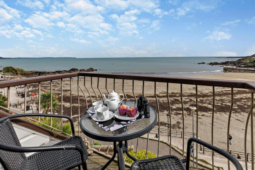 Waters Edge - Looe, Looe