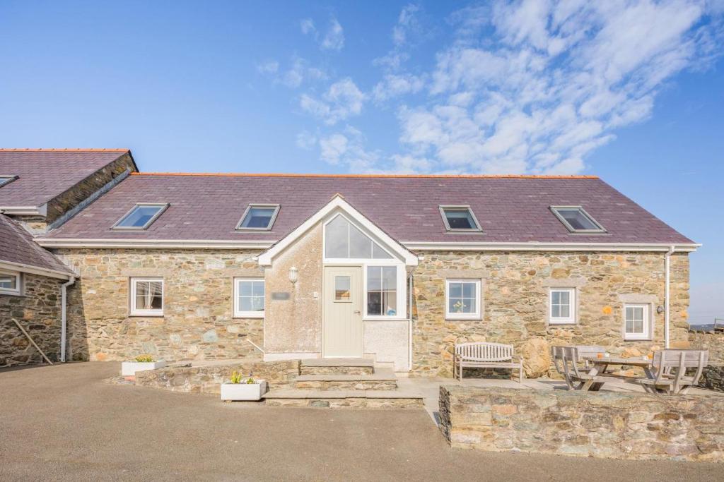 Fferm Y Beudy, Llanfaethlu