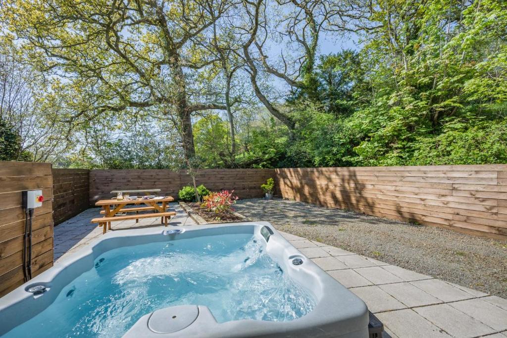 Magnolia - Bude, Bude