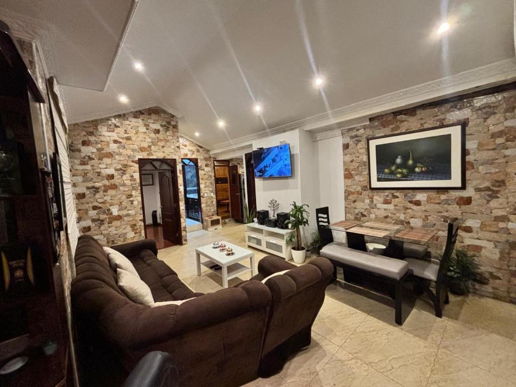 Apartamento de lujo con sauna a solo 10 minutos del Aeropuerto El Dorado - 1