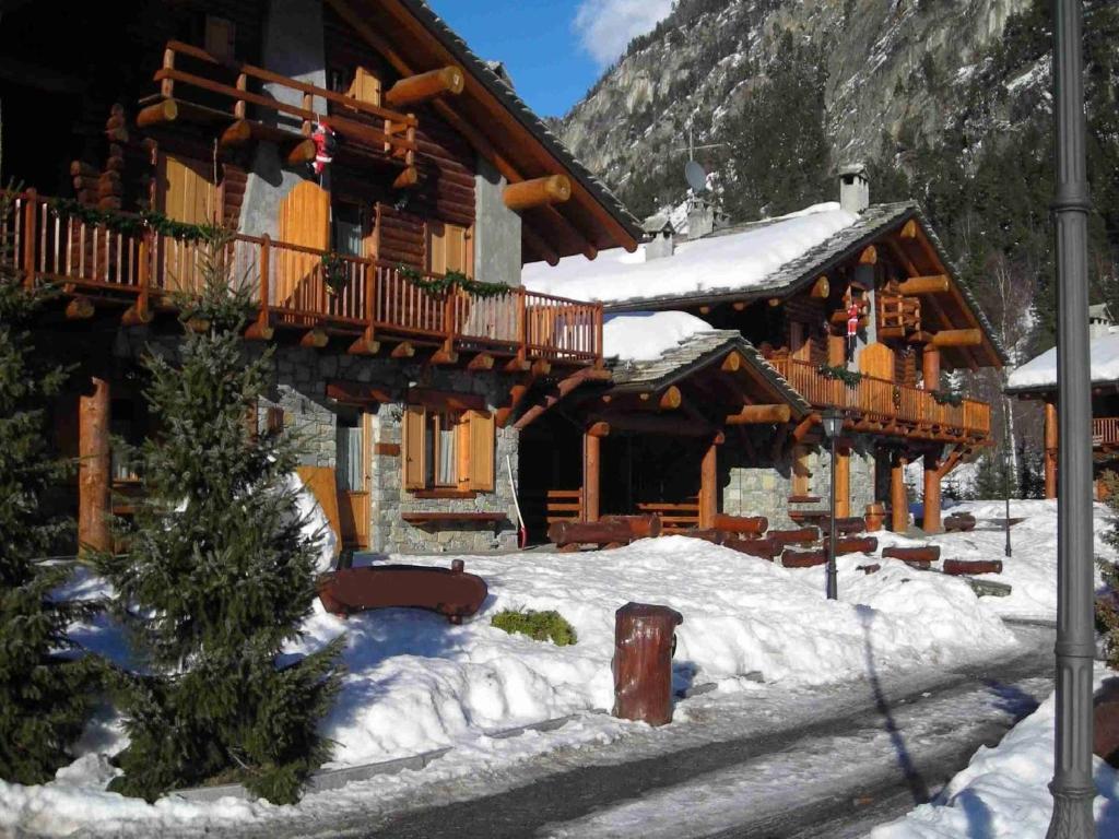 Apartment in Antey-Saint-André near Ski Area - 3