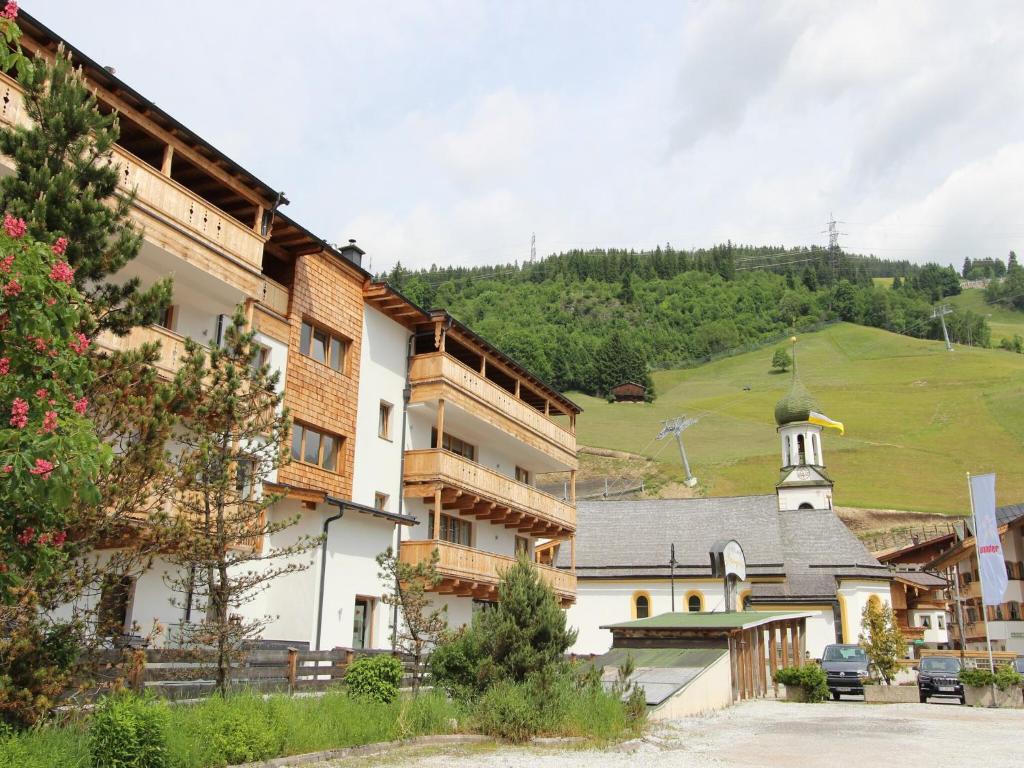 Apartment in Gerlos near Ski Slopes - 3