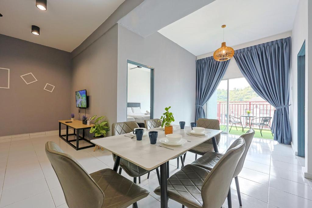 Chill & Bloom -Cameron Highlands Escape Clover Home M02, Brinchang