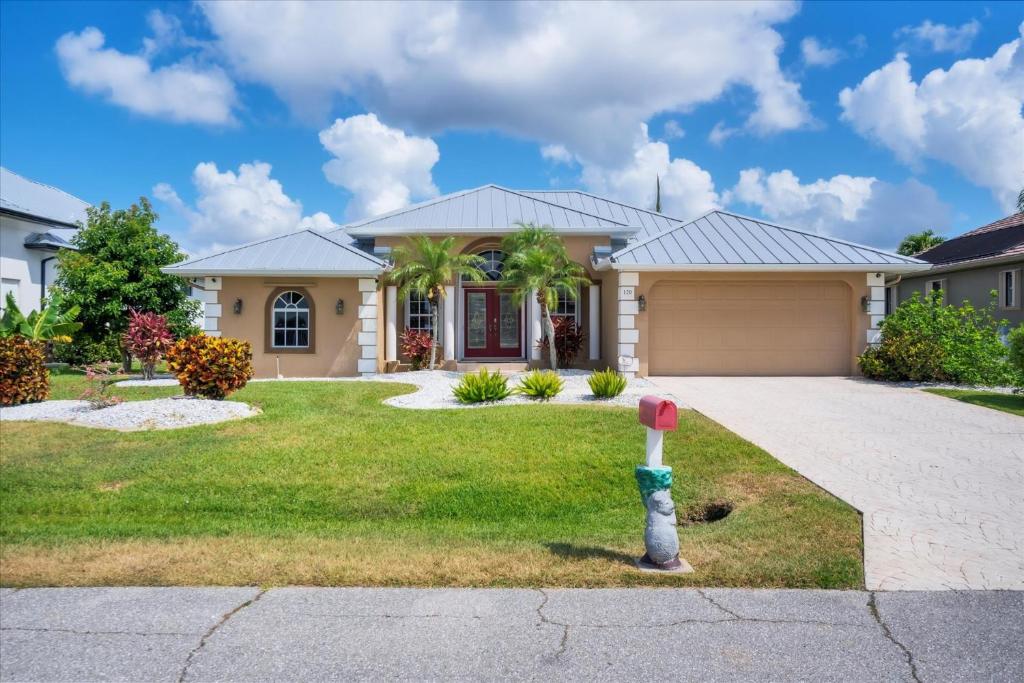 GRH14682 - Charlotte Harbor Area - 2 Bed 2 Baths Villa, Punta Gorda