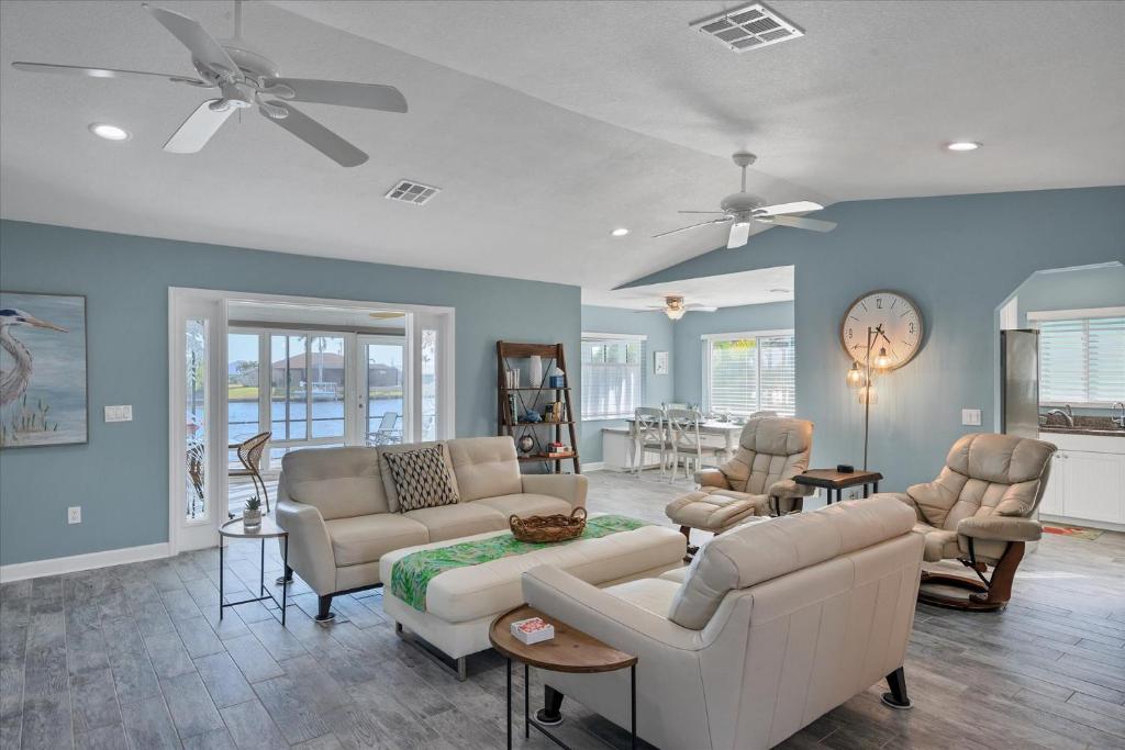 GRH14447 - Charlotte Harbor Area - 2 Bed 2 Baths Villa, El Jobean