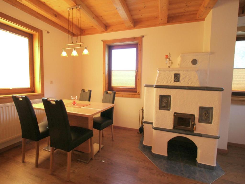 Flat in Mittersill near Hohe Tauern Ski Slopes - 3