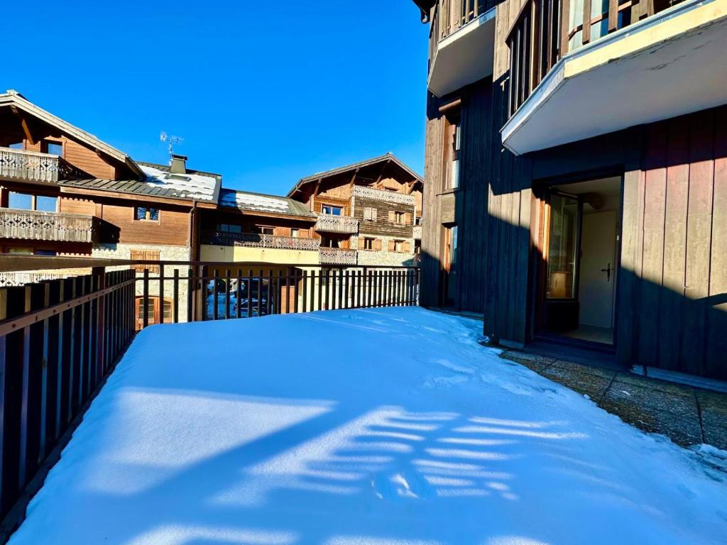 Edelweiss Résidence plein centre de la station rez de chaussée 50 m des navettes gratuites belle terrasse et grand parking privé en sous sol - 5