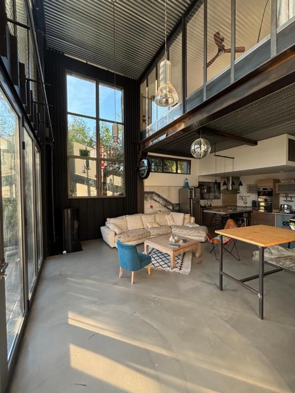 Loft sur 2 Étages dans maison individuelle - 2