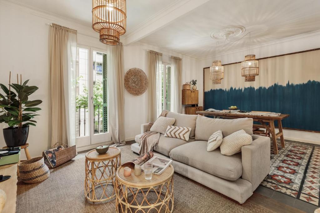 Meko - 2 bedrooms and balcony in Eixample Esquerra, Barcelona