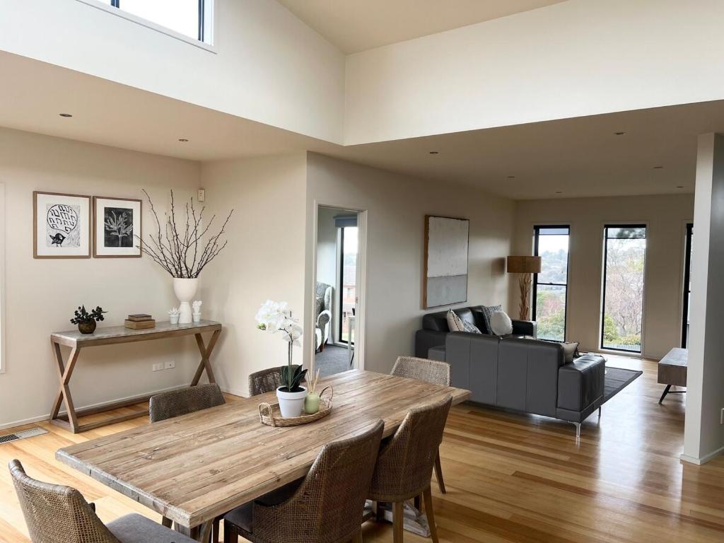 Highton Hideaway, Highton