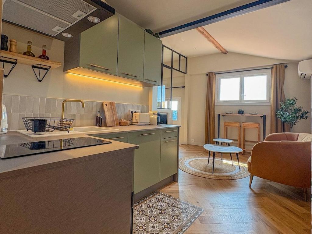 Charmant 2 pièces rénové avec vue mer, Villefranche-sur-Mer