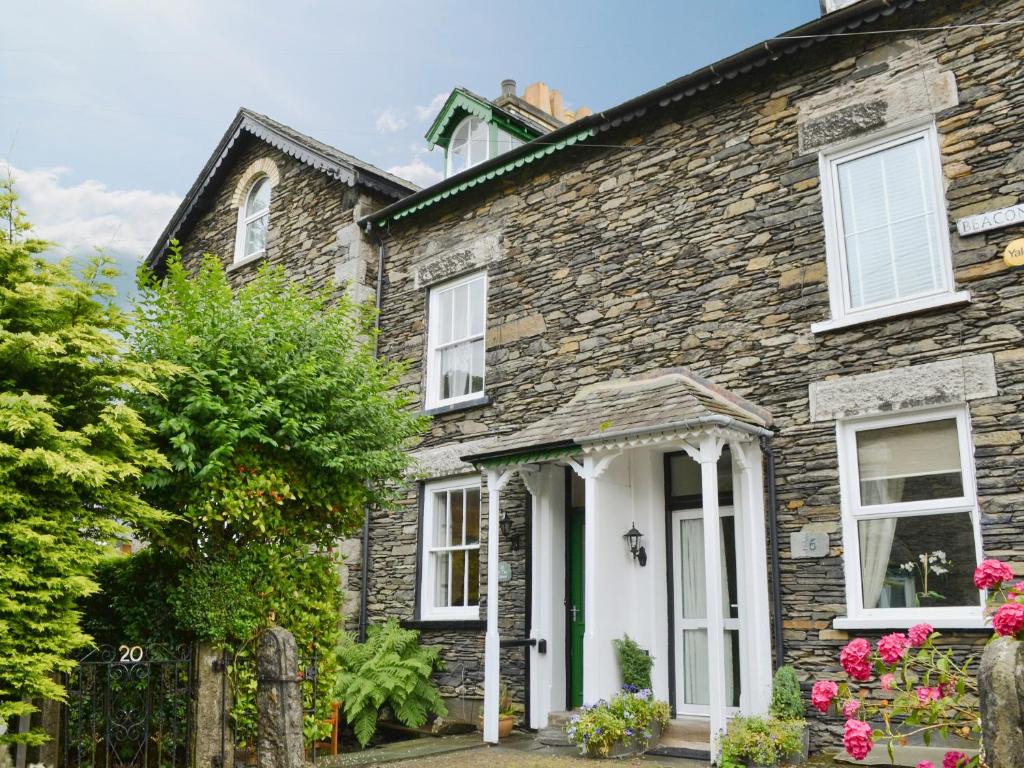 18 In The Corner, Windermere