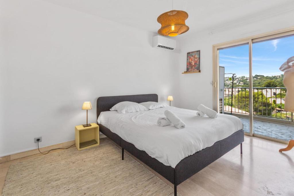 Le Thalassa - Spacious - Sea View - AC - Parking - Pool - 4