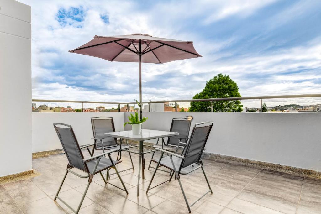 Apartamento con terraza HS by gA - 4