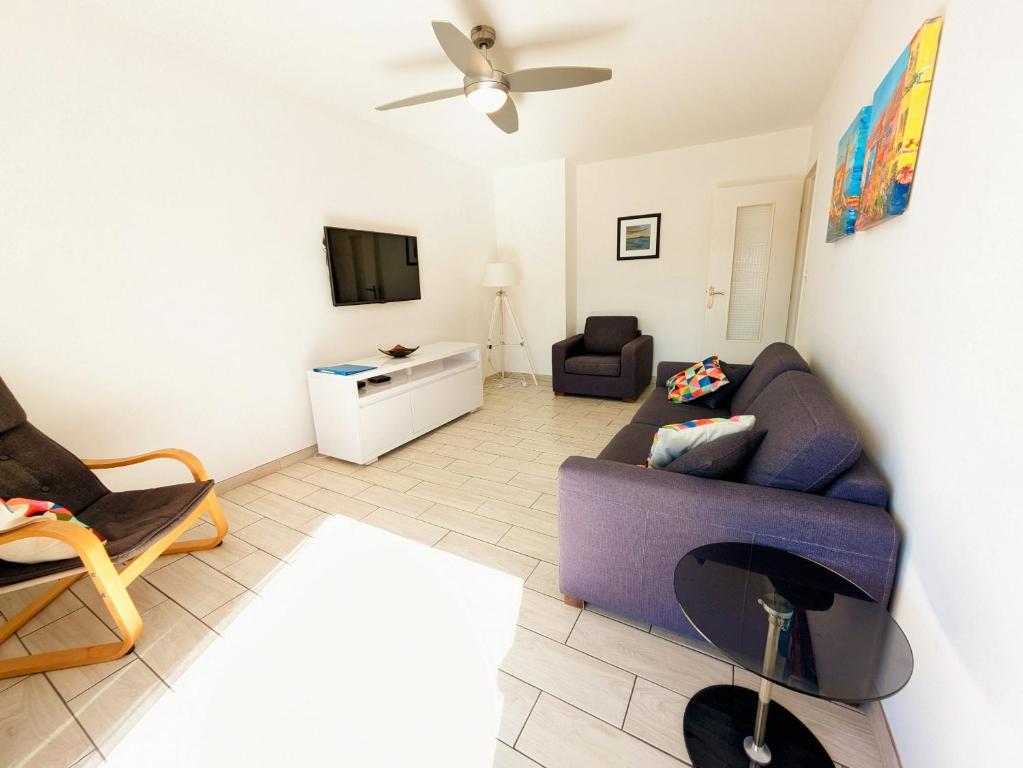 Collioure - Modern Beachside Apartment Joey - 2