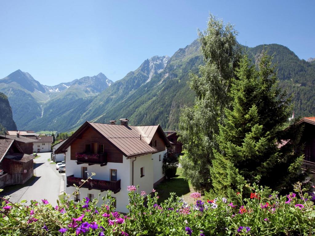 Apartment in Austria with Mountain Views - 4