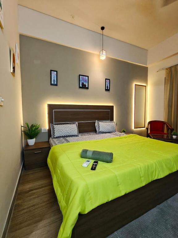 Modern Studio In City Hub, Greater Noida